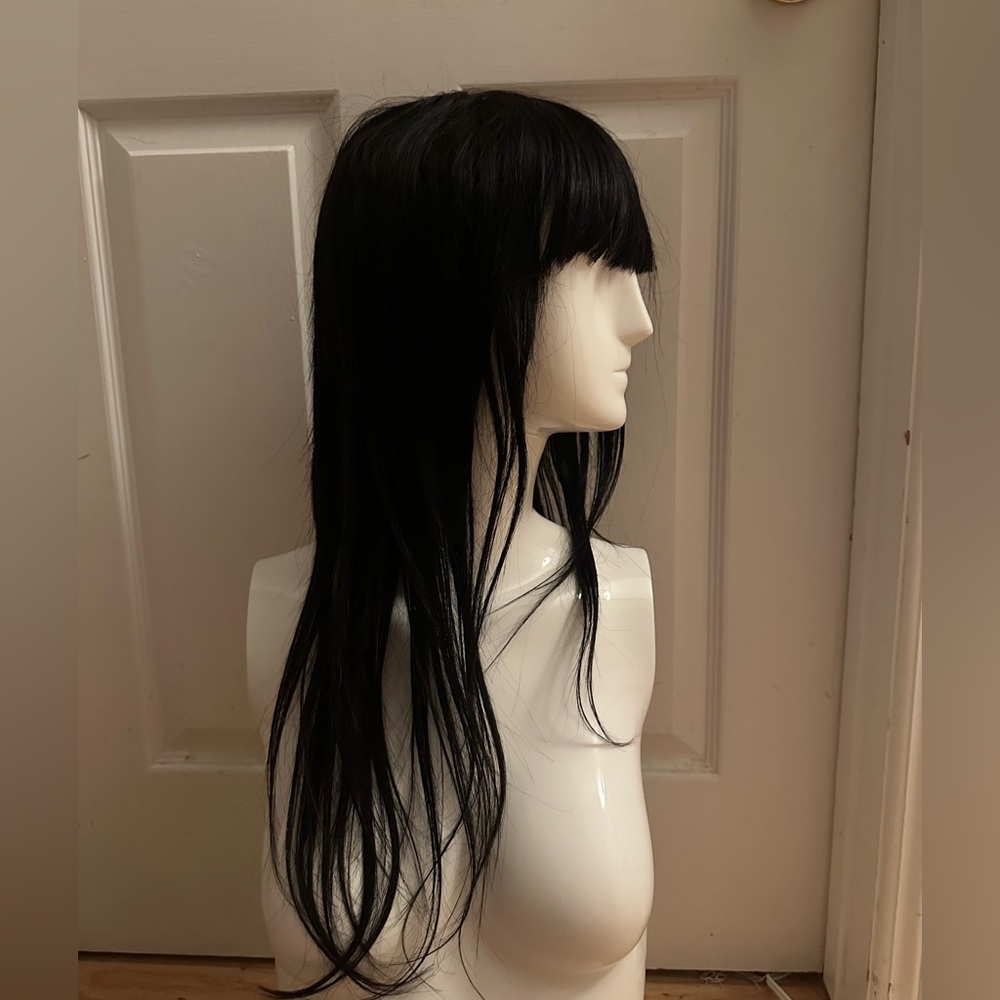 SALE- 💯 human hair Women's Wig with bangs